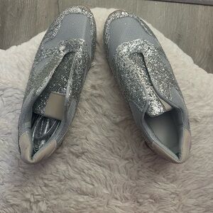 Stylish Silver Women's Sneakers